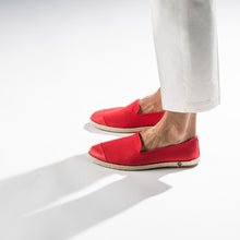 Load image into Gallery viewer, Classic Slip-On Red Homme ANGARDE coton summer sunrise rouge casual chic