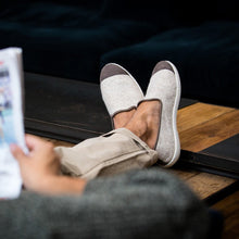 Load image into Gallery viewer, AW Slipper Certossino Homme ANGARDE laine winter cocooning marron casual chic