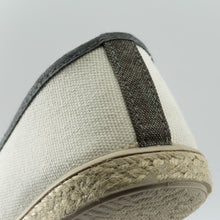 Load image into Gallery viewer, Classic Slip-On Cream Enfants ANGARDE coton summer sunrise blanc crème résistante