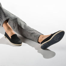 Load image into Gallery viewer,  Classic Slip-On Black Femme ANGARDE coton summer sunrise noire casual chic