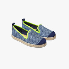 Load image into Gallery viewer, Collab Slip-On Winwood GILI&#39;S Enfant ANGARDE coton imprimé mosaïque bleu marine biais jaune fluo vue biais